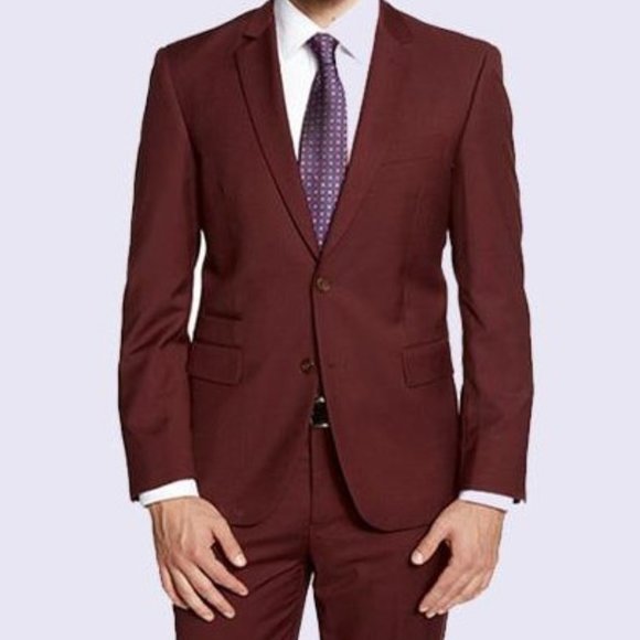 Suit - Picture 5 of 5